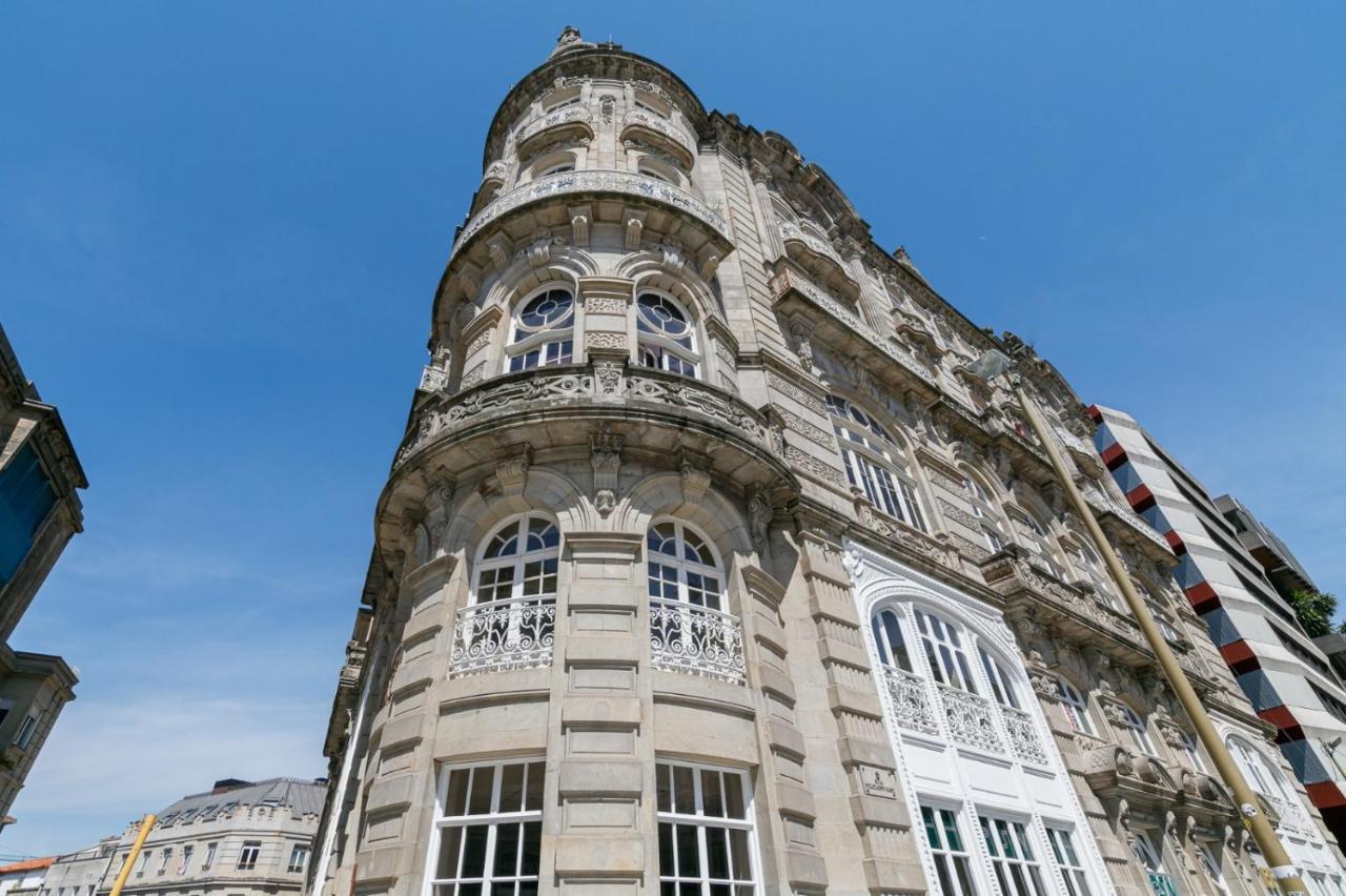 Suite De Lujo Puerta Del Sol+Parking Виго Экстерьер фото